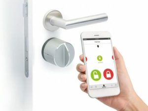 Qu'est ce que La Domotique Danalock V3 Review Serrure Connectée Danalock